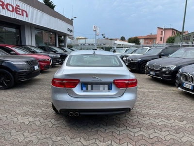 Jaguar XF 2.0 D 180 CV aut. Portfolio (4)