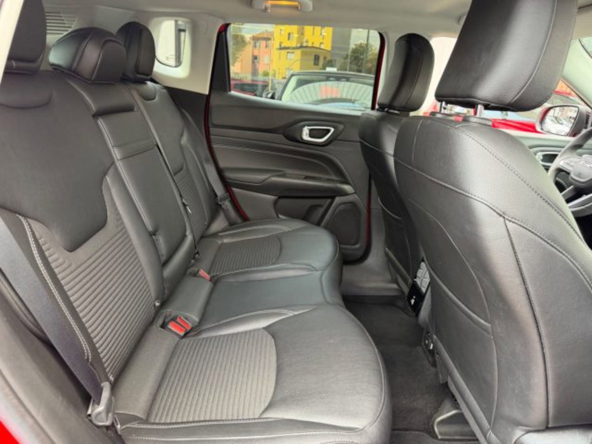Jeep Compass 1.3 T4 190CV PHEV AT6 4xe Limited (9)