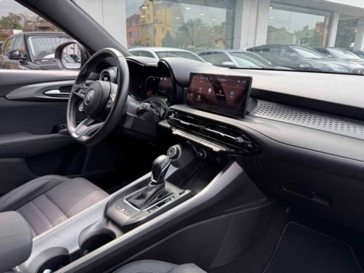 Alfa Romeo Tonale 1.6 Sprint 130cv tct6 (18)