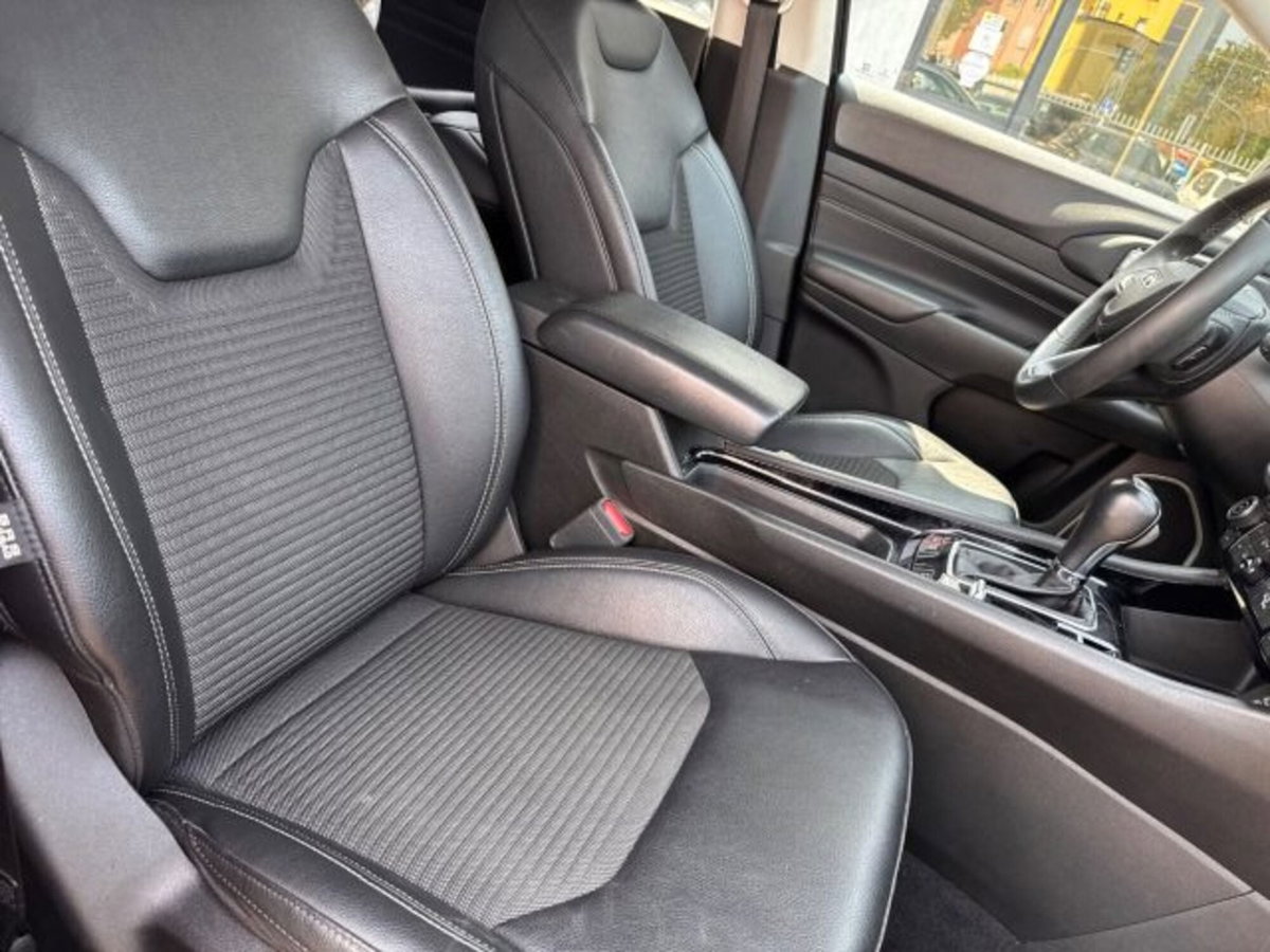 Jeep Compass 1.3 T4 190CV PHEV AT6 4xe Limited (11)