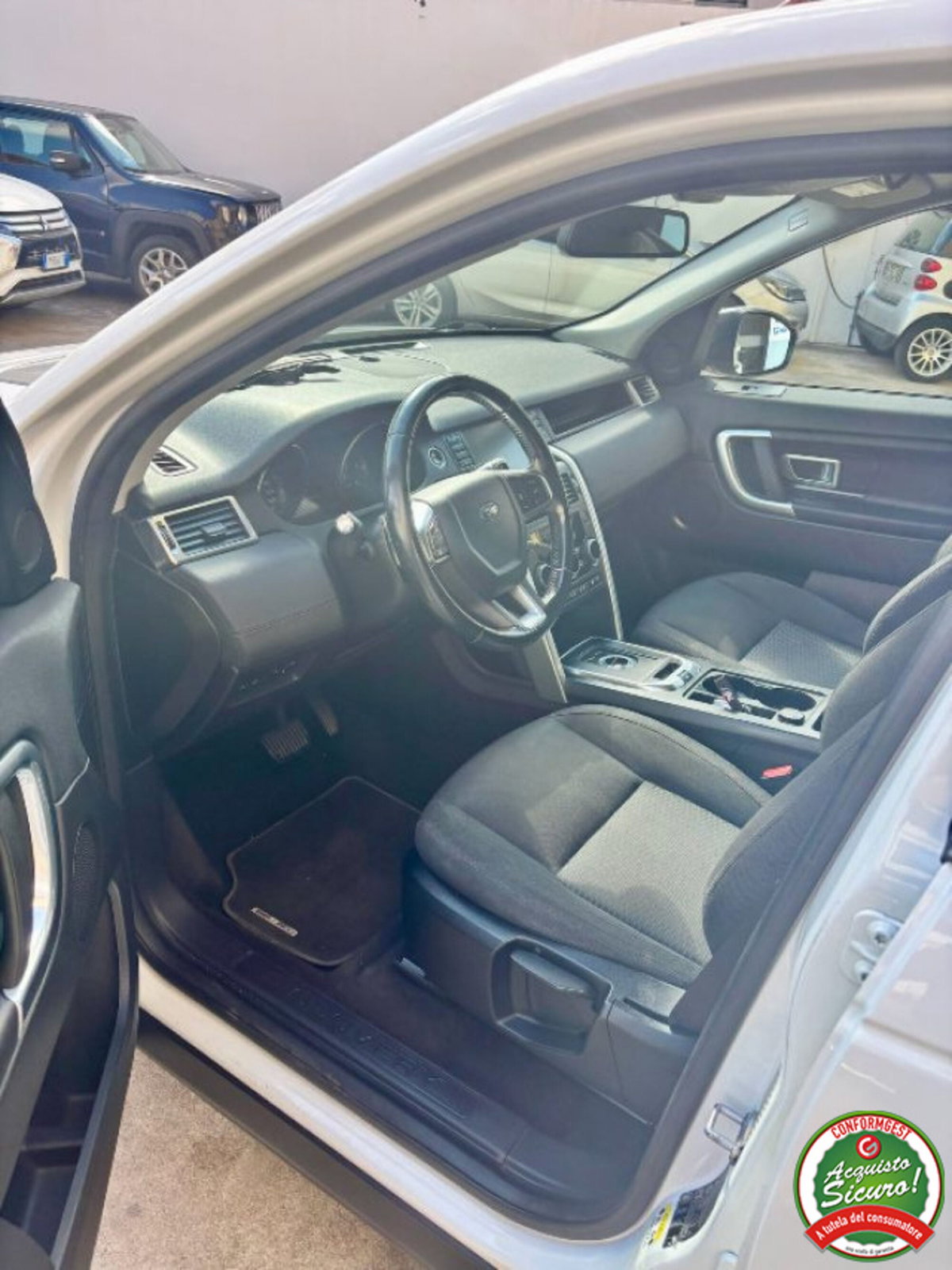 Land Rover Discovery Sport 2.0 TD4 150 CV Deep Blue Edition (8)