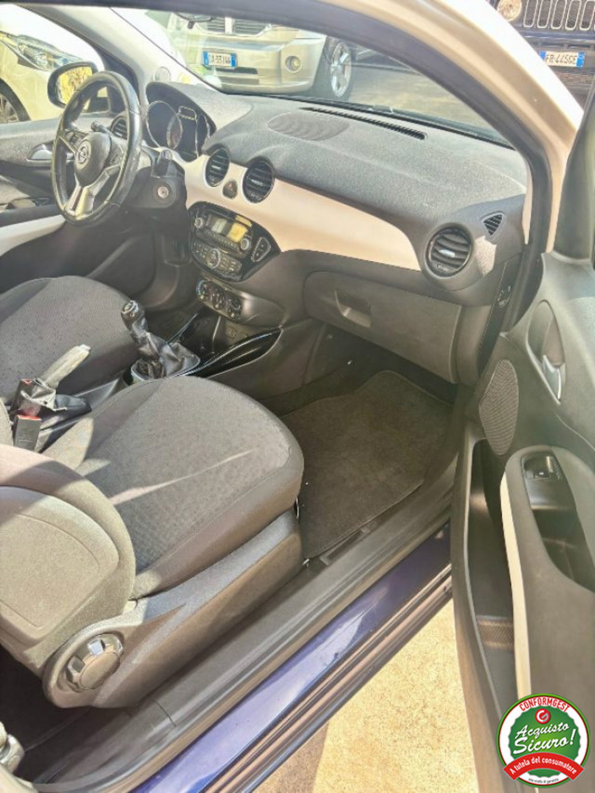 Opel Adam 1.2 70 CV Slam (20)