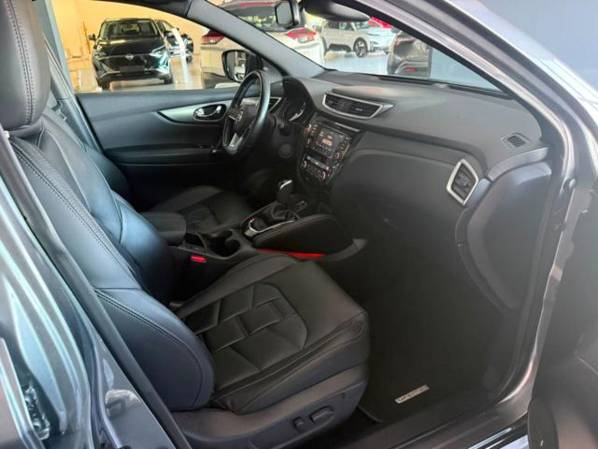 Nissan Qashqai 1.5 dCi 115 CV DCT Tekna (7)