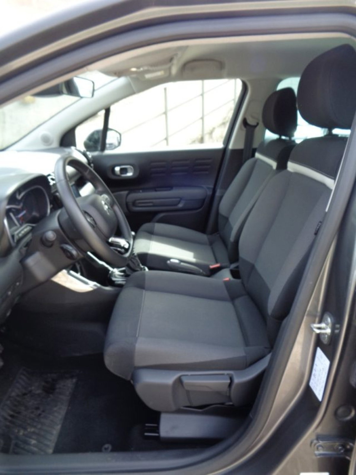 Citroen C3 Aircross BlueHDi 110 S&S Shine Pack (5)