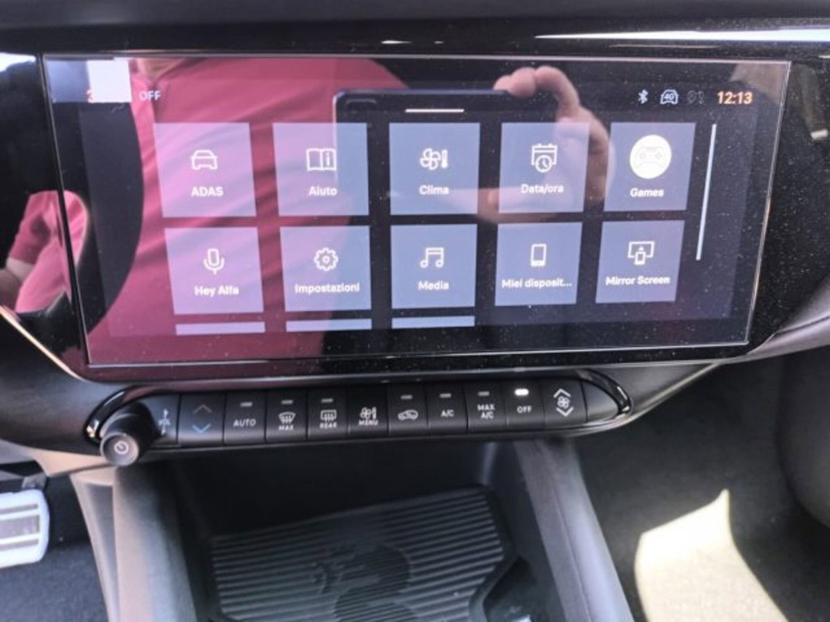 Alfa Romeo Junior elettrica Speciale 156cv (12)