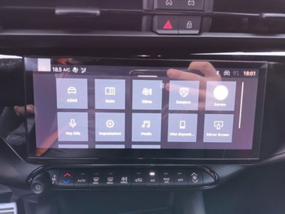 Alfa Romeo Junior elettrica Ti 156cv (12)