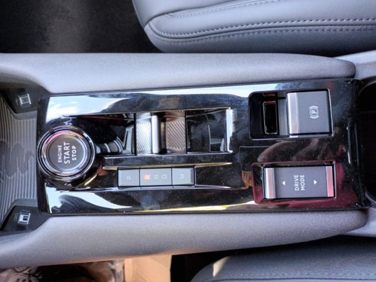 Alfa Romeo Junior elettrica Speciale 156cv (14)