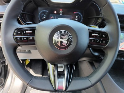 Alfa Romeo Junior elettrica Speciale 156cv (16)
