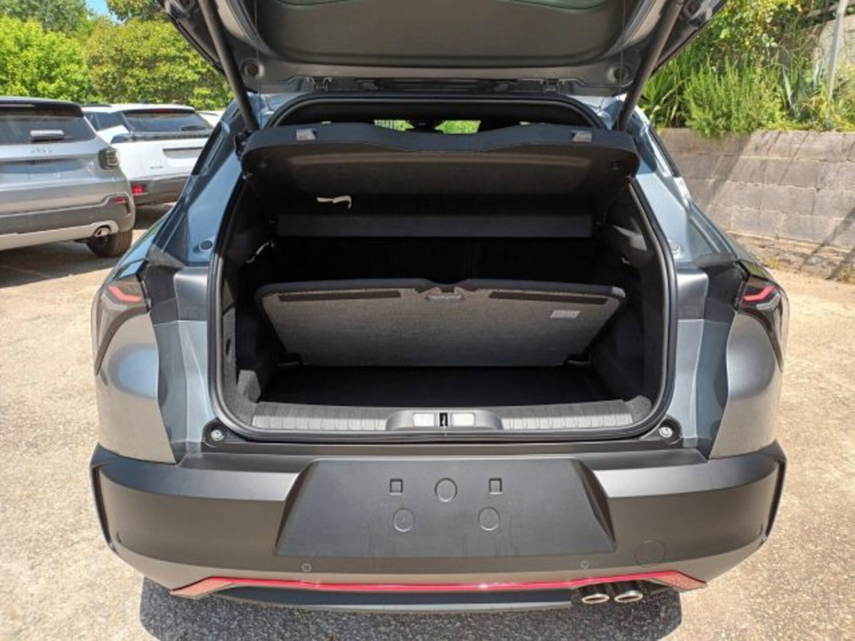 Alfa Romeo Junior elettrica Speciale 156cv (19)