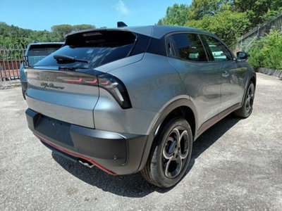 Alfa Romeo Junior elettrica Speciale 156cv (4)