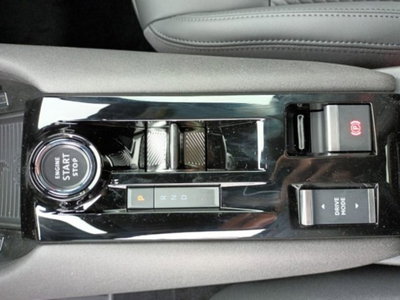 Alfa Romeo Junior elettrica Ti 156cv (14)