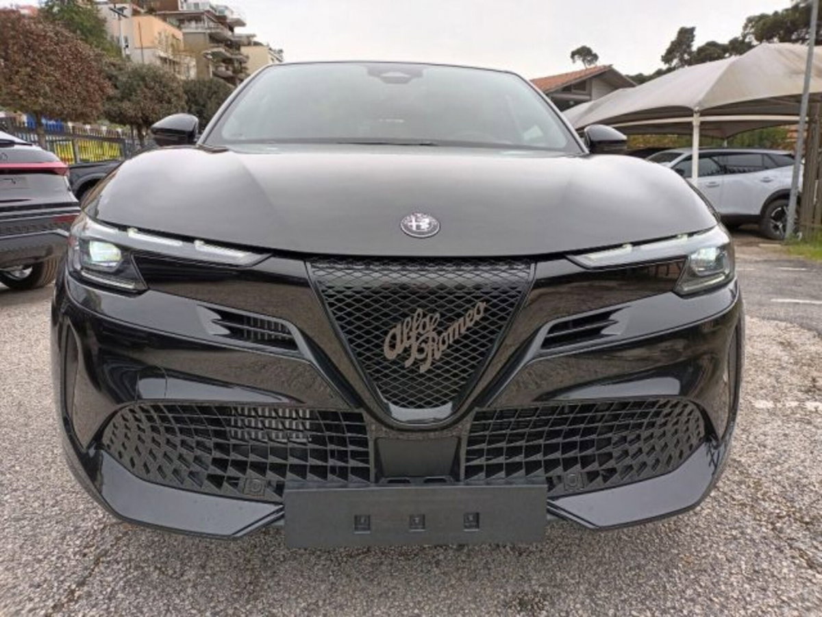 Alfa Romeo Junior elettrica Ti 156cv (2)