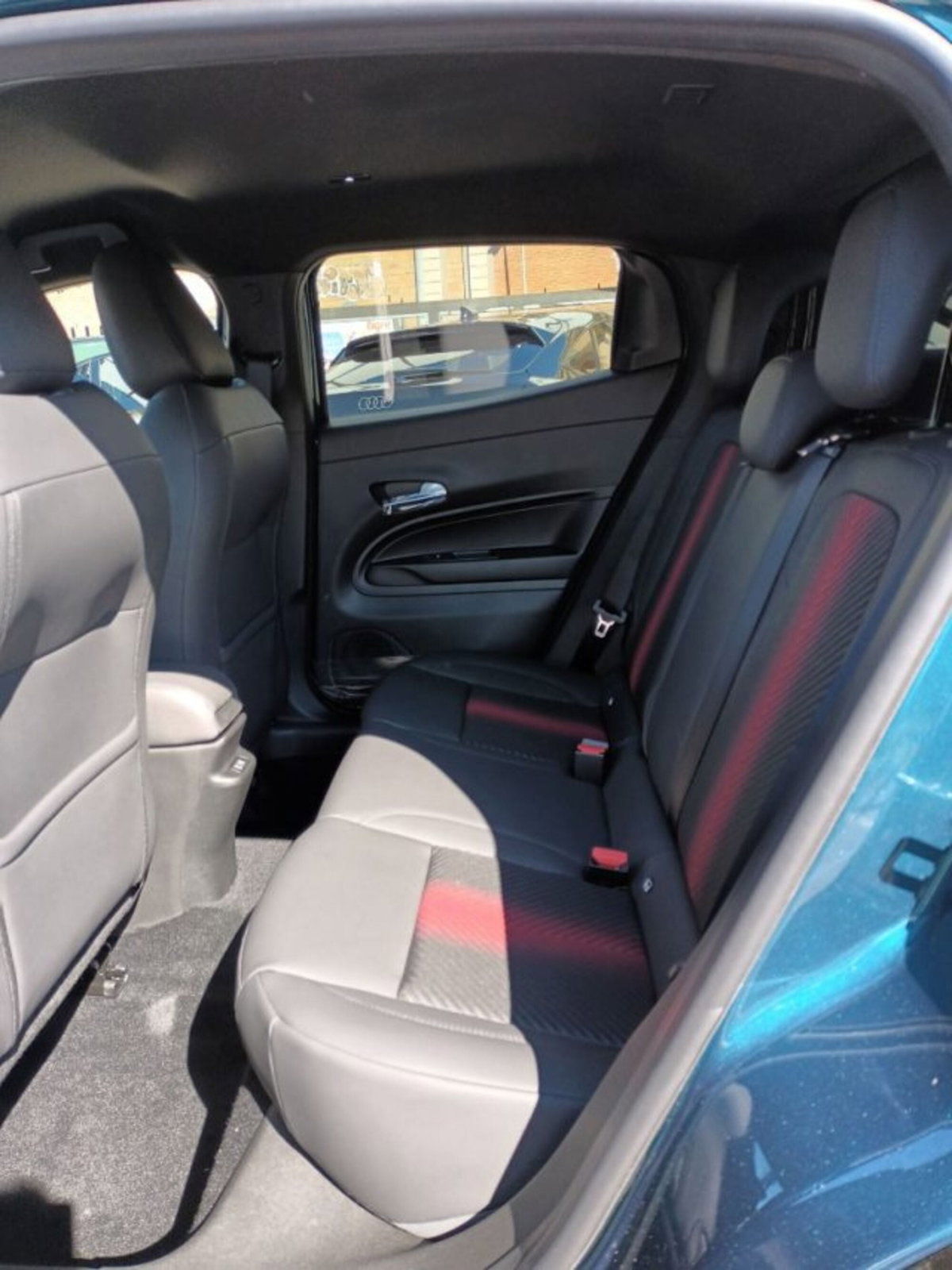 Alfa Romeo Junior elettrica Ti 156cv (8)