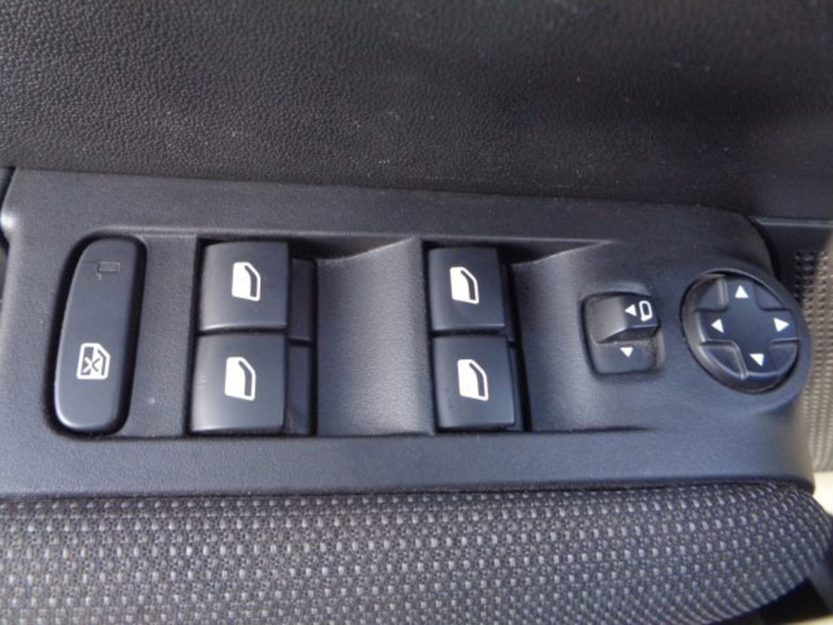 Citroen C3 Aircross BlueHDi 110 S&S Shine Pack (10)