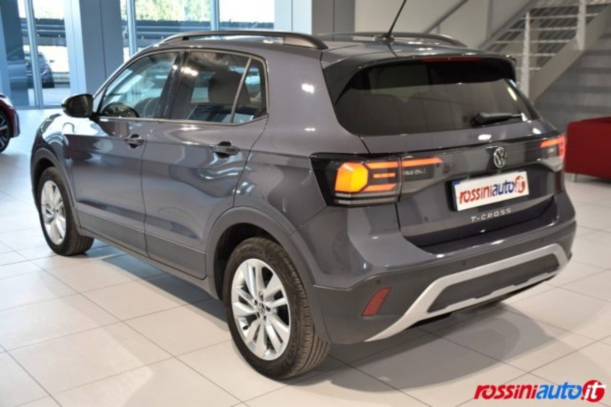 Volkswagen T-Cross 1.0 tsi Edition 95cv (3)