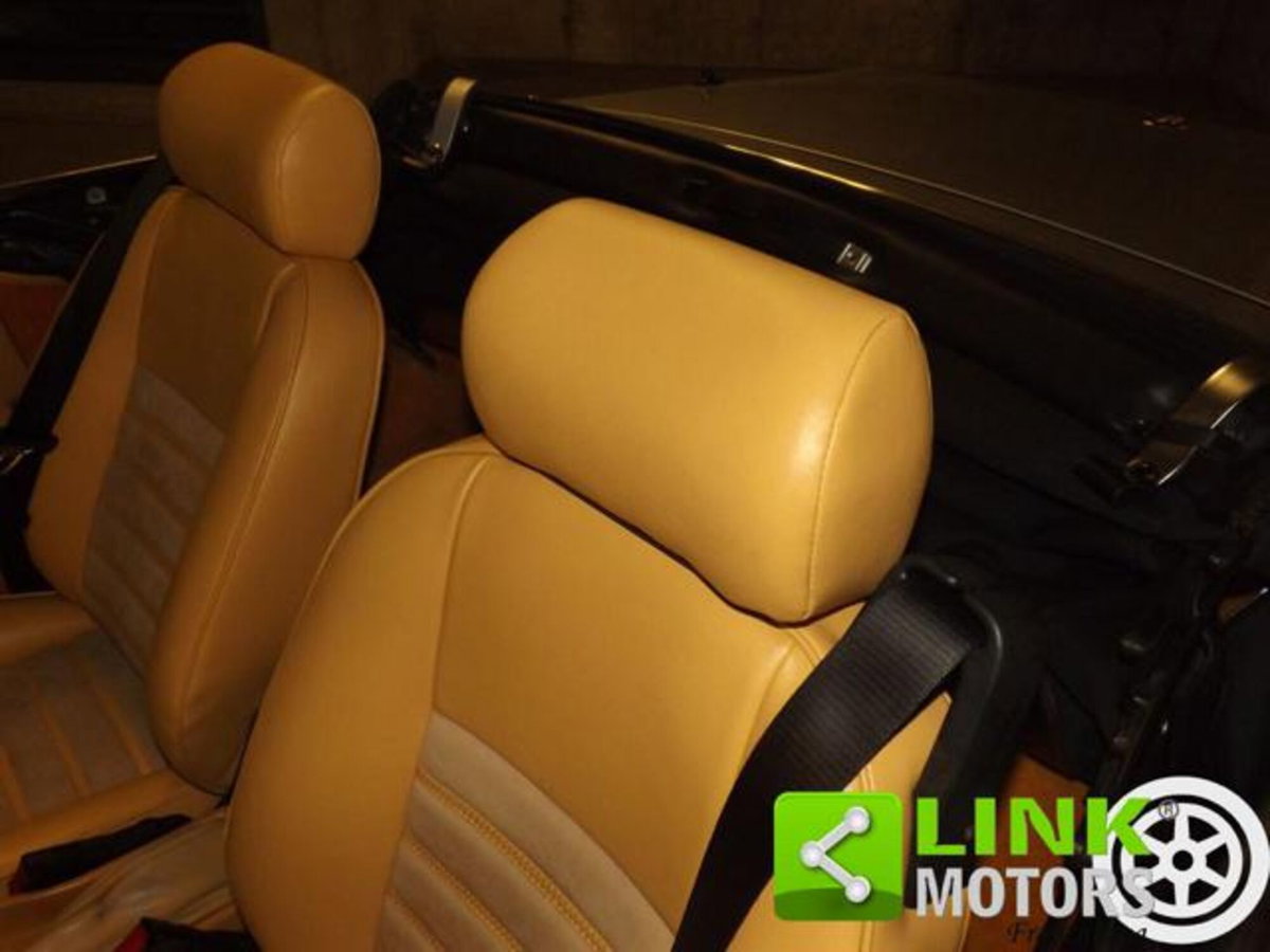 Alfa Romeo Spider 2.0i (13)