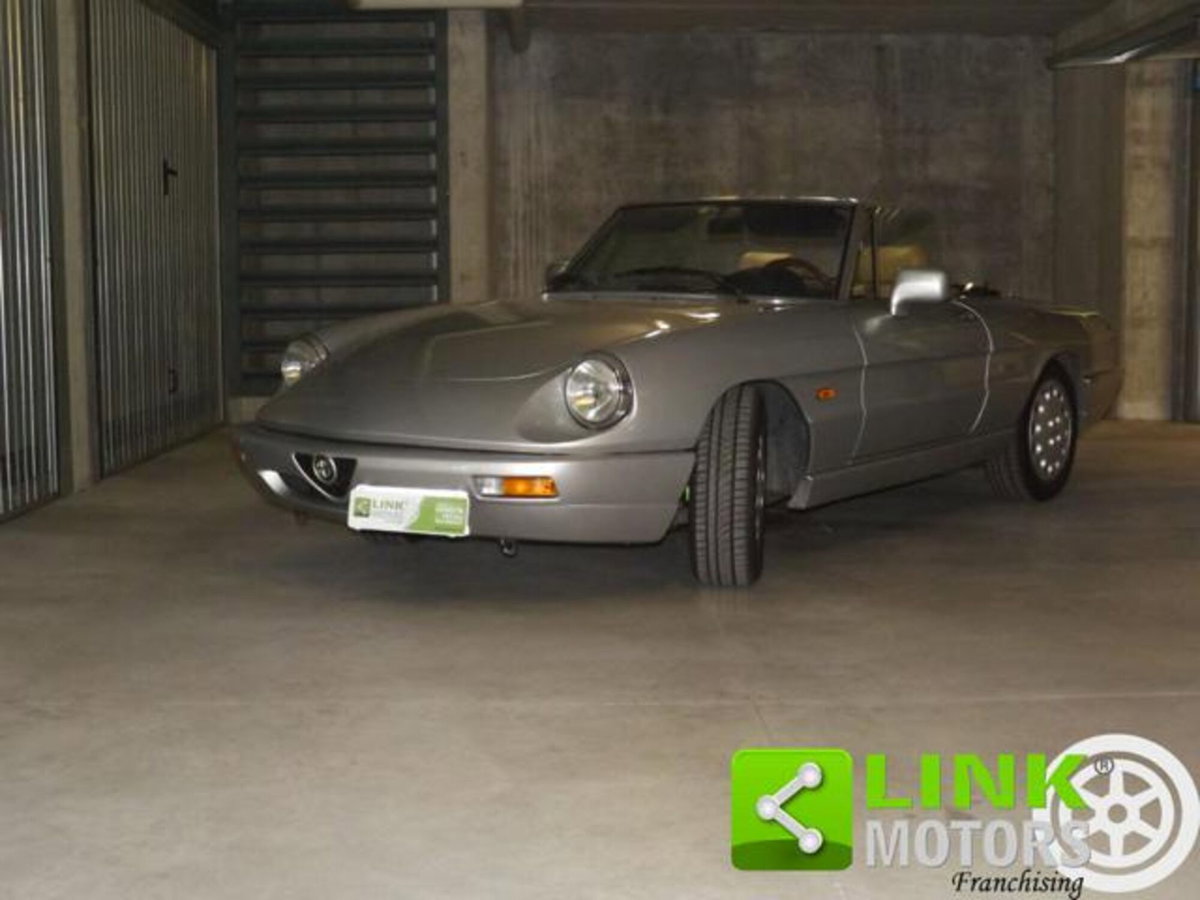 Alfa Romeo Spider 2.0i (4)