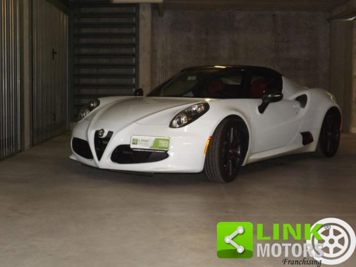 Alfa Romeo 4C Spider 4C 1750 TBi Spider (3)