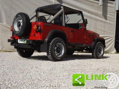Jeep Wrangler 2.5 Laredo (4)