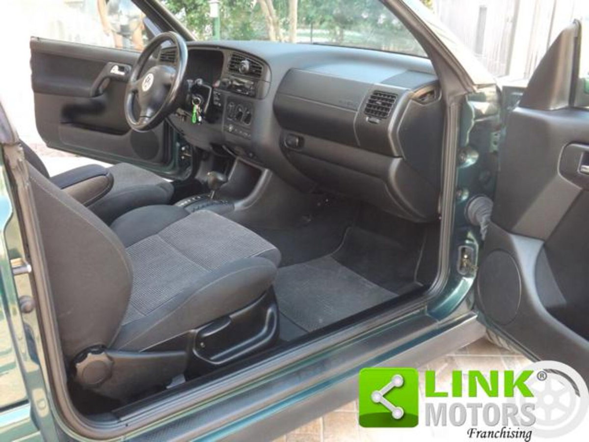 Volkswagen Golf Cabrio 1.6 cat Avantgarde (15)
