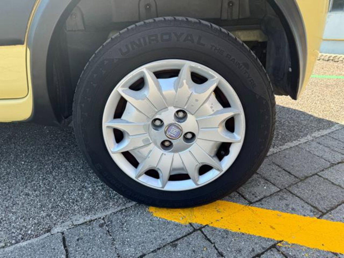 Fiat Panda 1.2 4x4 Climbing (17)
