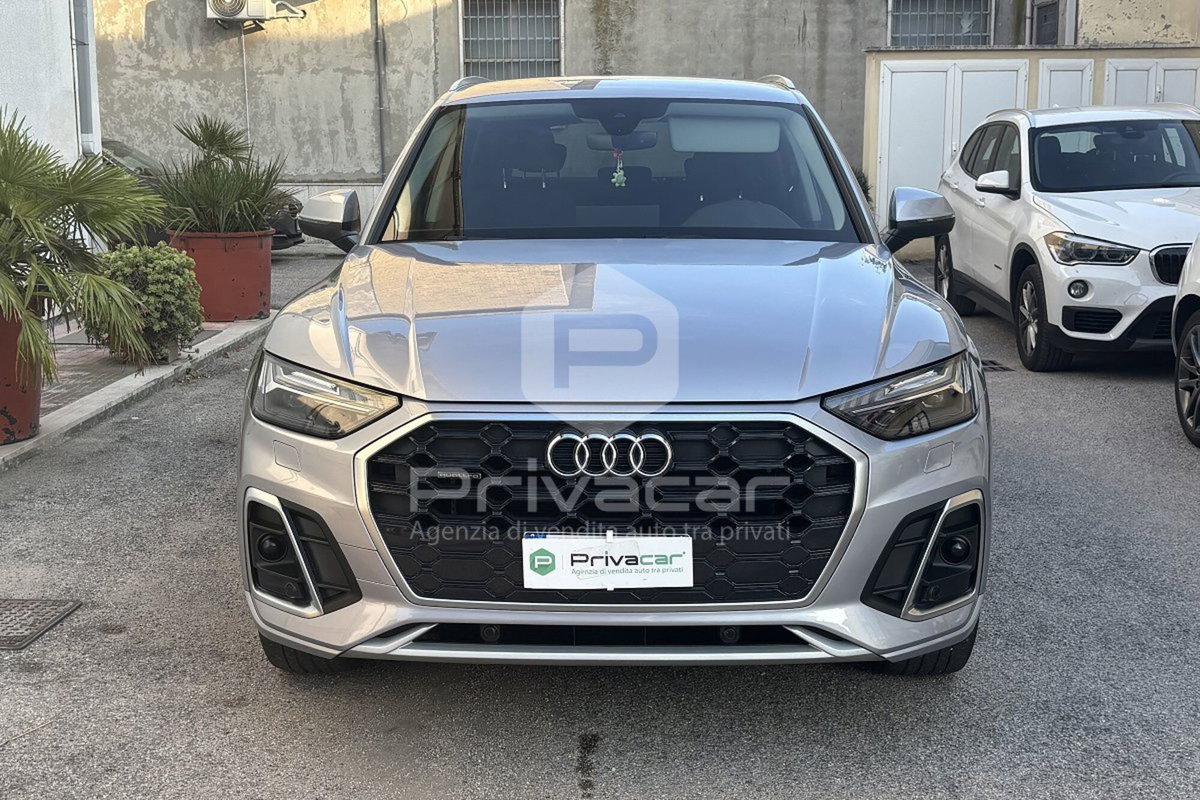 Audi Q5 40 TDI 204 CV quattro S tronic Business (2)