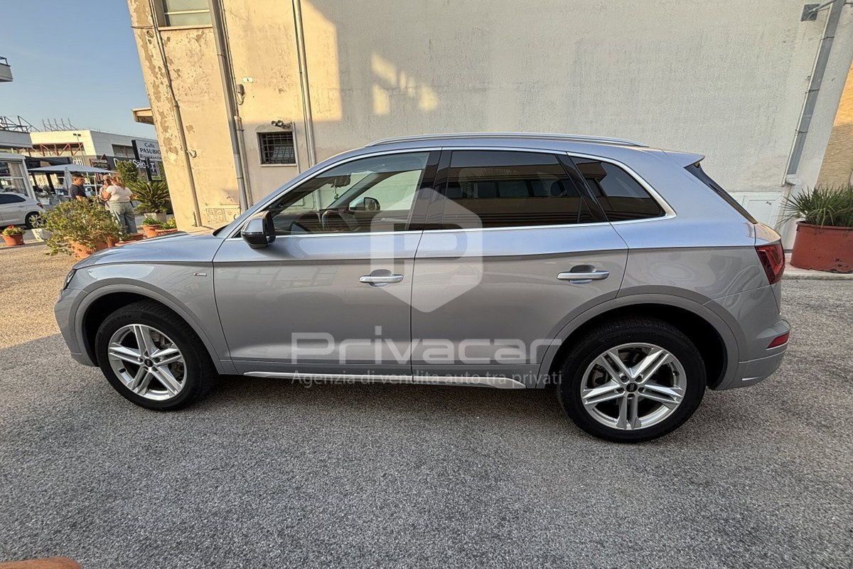 Audi Q5 40 TDI 204 CV quattro S tronic Business (8)