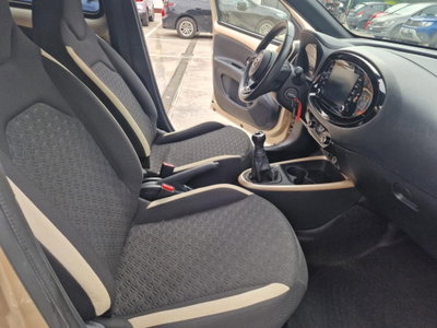 Toyota Aygo X 1.0 Lounge 72cv (14)
