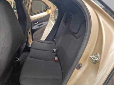 Toyota Aygo X 1.0 Lounge 72cv (15)