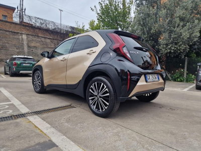 Toyota Aygo X 1.0 Lounge 72cv (9)