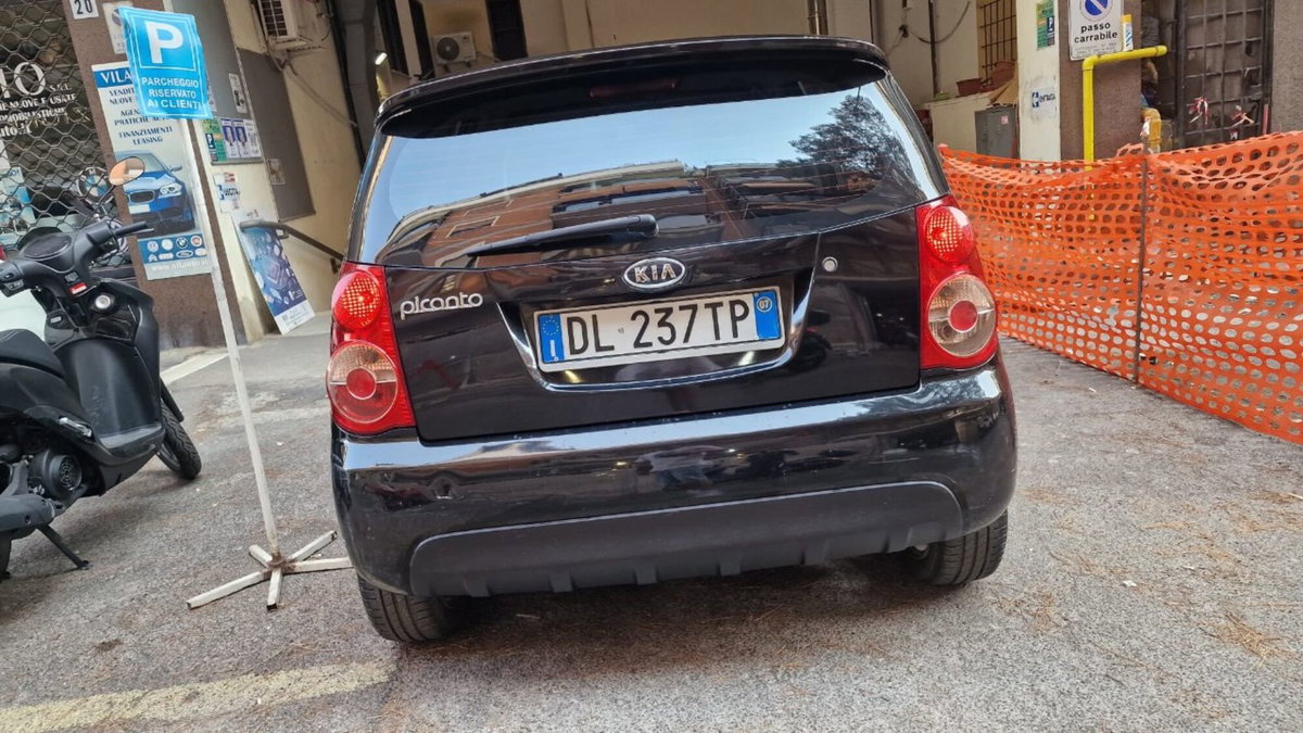 Kia Picanto 1.1 12V Hot (4)