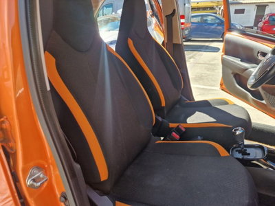 Toyota Aygo 1.0 VVT-i 72 CV 5 porte x-wave orange (10)
