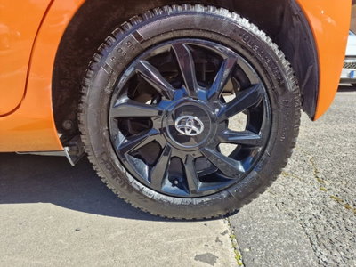Toyota Aygo 1.0 VVT-i 72 CV 5 porte x-wave orange (13)