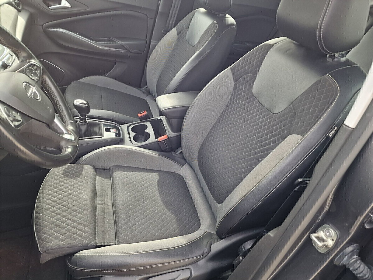Opel Grandland X 1.5 diesel Ecotec Start&Stop Elegance (11)