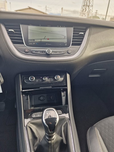 Opel Grandland X 1.5 diesel Ecotec Start&Stop Elegance (12)