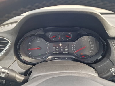 Opel Grandland X 1.5 diesel Ecotec Start&Stop Elegance (15)
