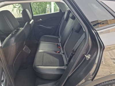 Opel Grandland X 1.5 diesel Ecotec Start&Stop Elegance (6)
