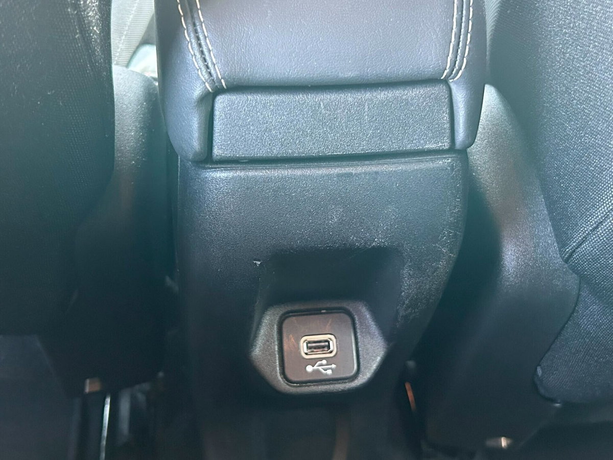 Jeep Renegade 2.0 Mjt 140CV 4WD Active Drive Limited (18)