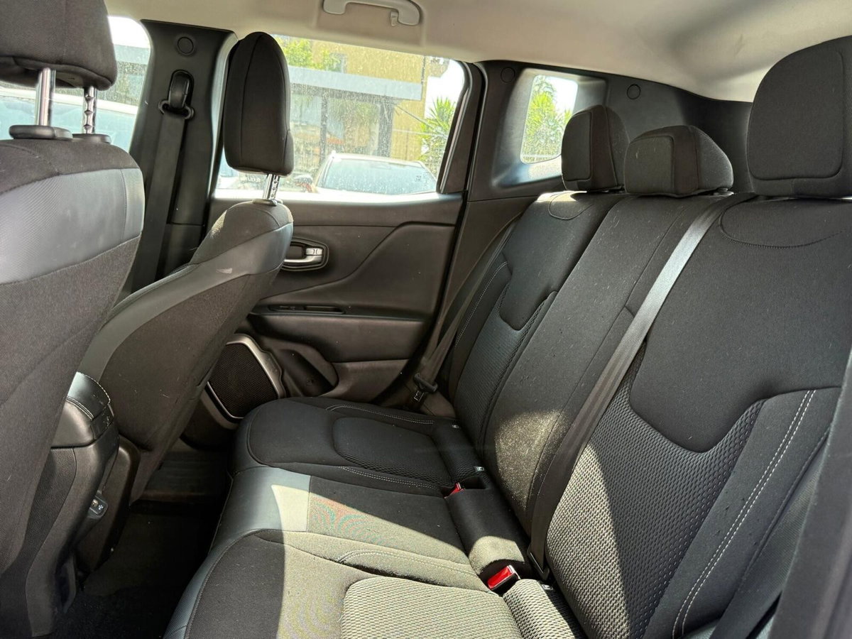 Jeep Renegade 1.6 Mjt 120 CV Limited (12)