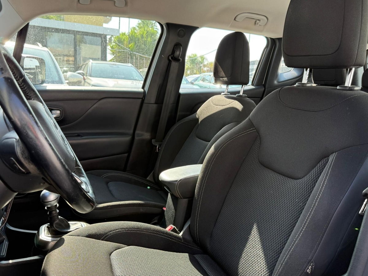 Jeep Renegade 1.6 Mjt 120 CV Limited (15)