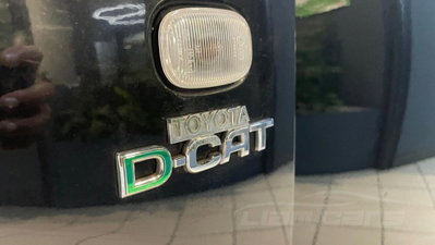 Toyota Corolla Verso 2.2 16V D-4D D-Cat (18)