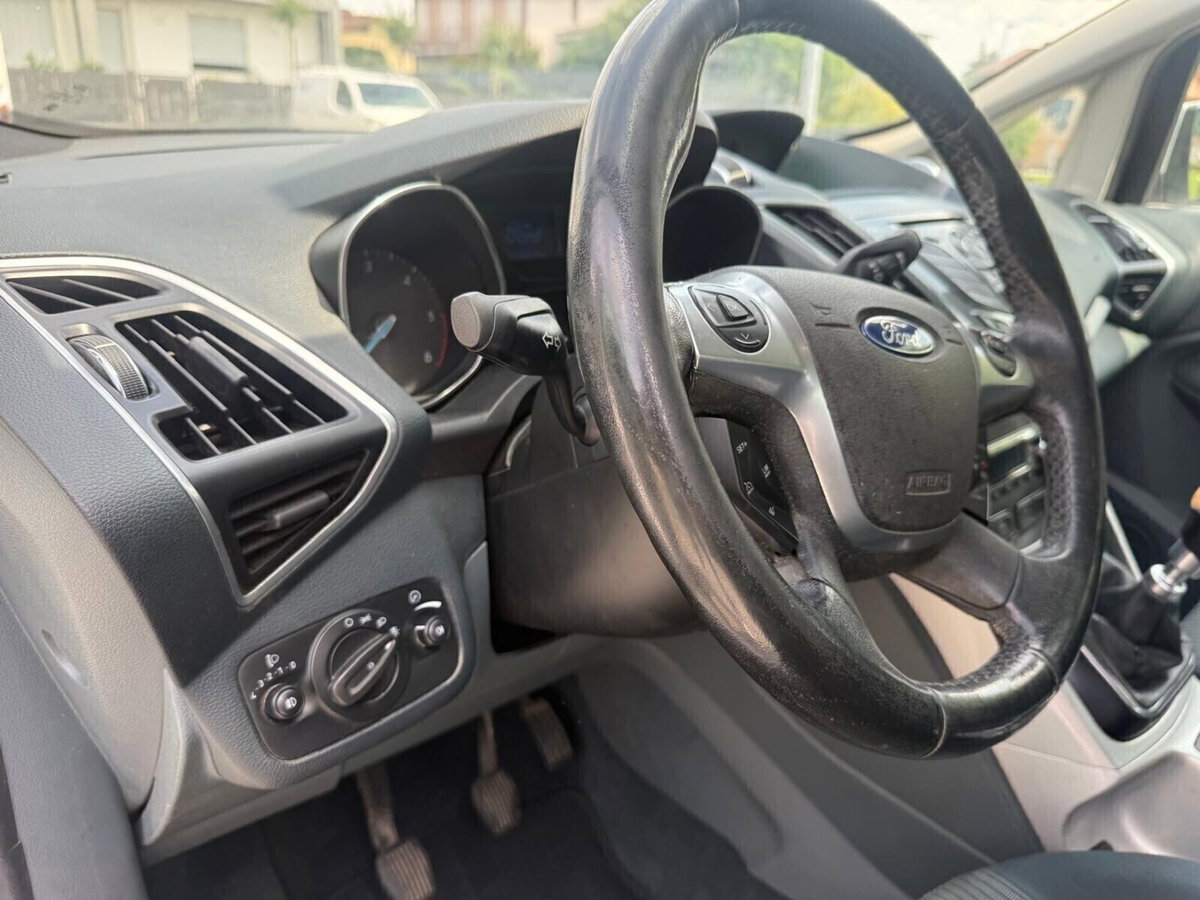 Ford C-Max 1.6 TDCi 115CV Titanium (14)