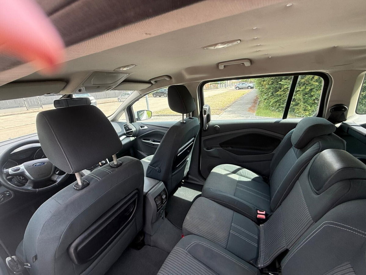 Ford C-Max 1.6 TDCi 115CV Titanium (18)