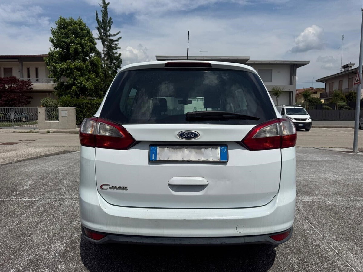 Ford C-Max 1.6 TDCi 115CV Titanium (6)