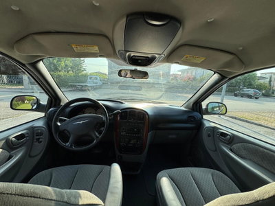 Chrysler Voyager 2.8 CRD cat LX Leather Auto (12)