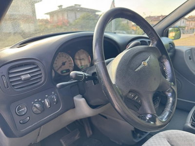 Chrysler Voyager 2.8 CRD cat LX Leather Auto (16)