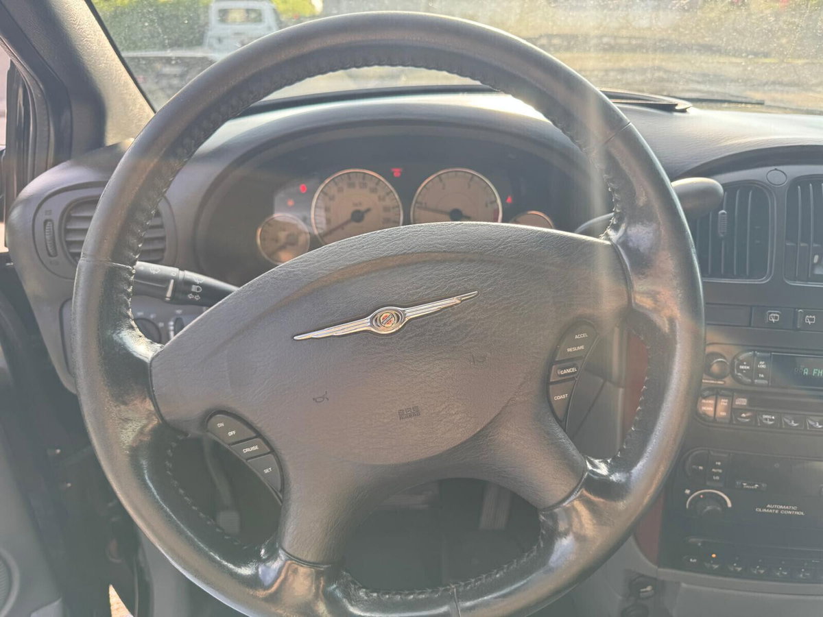 Chrysler Voyager 2.8 CRD cat LX Leather Auto (20)