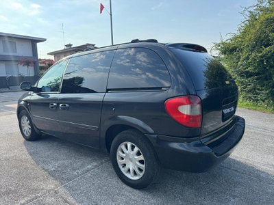 Chrysler Voyager 2.8 CRD cat LX Leather Auto (6)