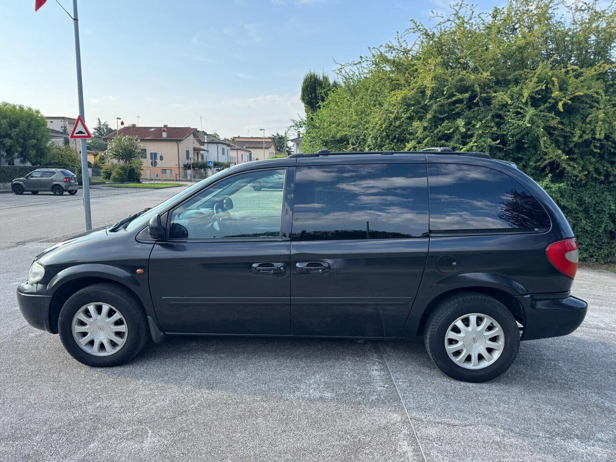 Chrysler Voyager 2.8 CRD cat LX Leather Auto (7)