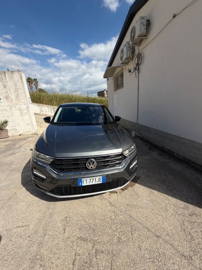 Volkswagen T-Roc 1.0 tsi R-Line 115cv (2)